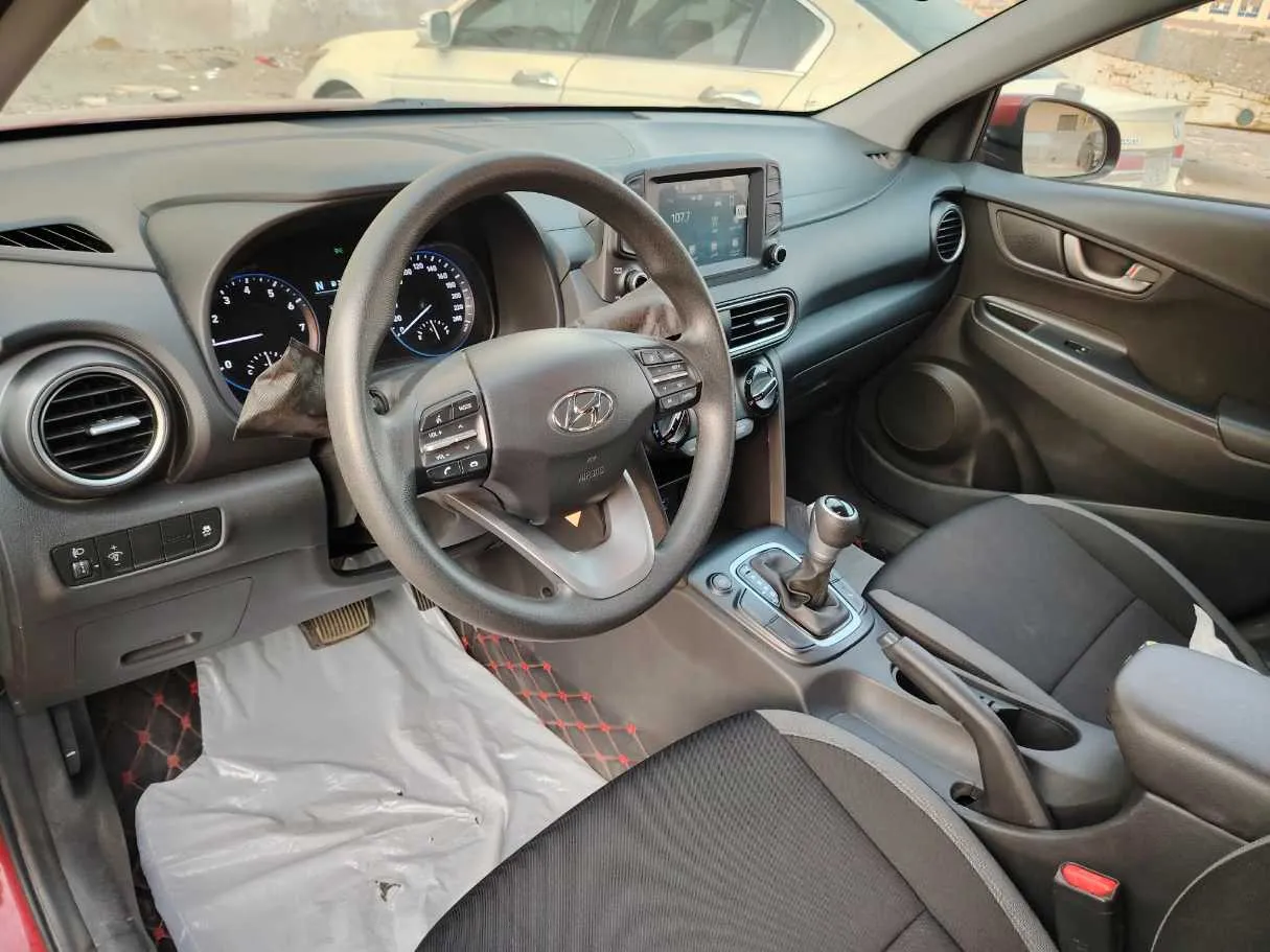 Car image 13