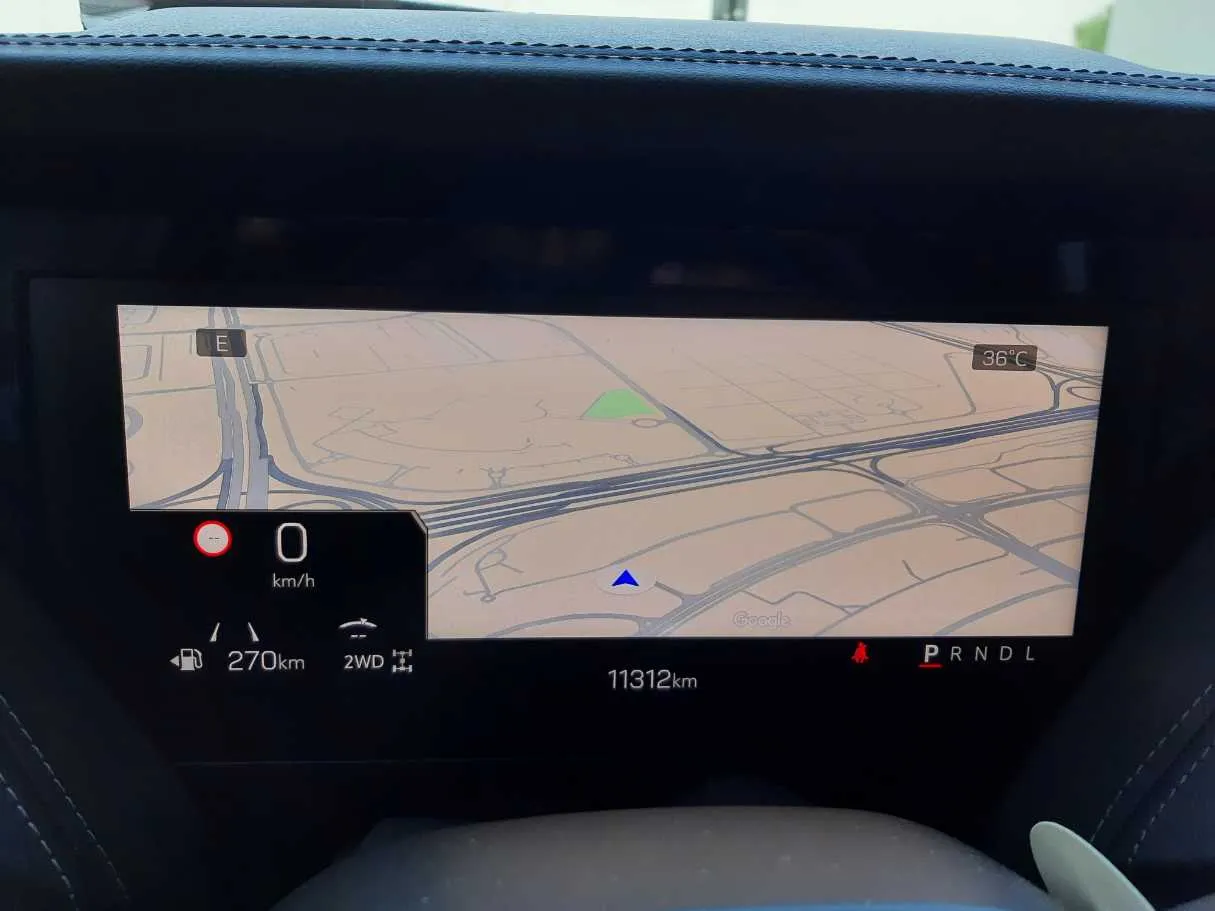 Car image 18