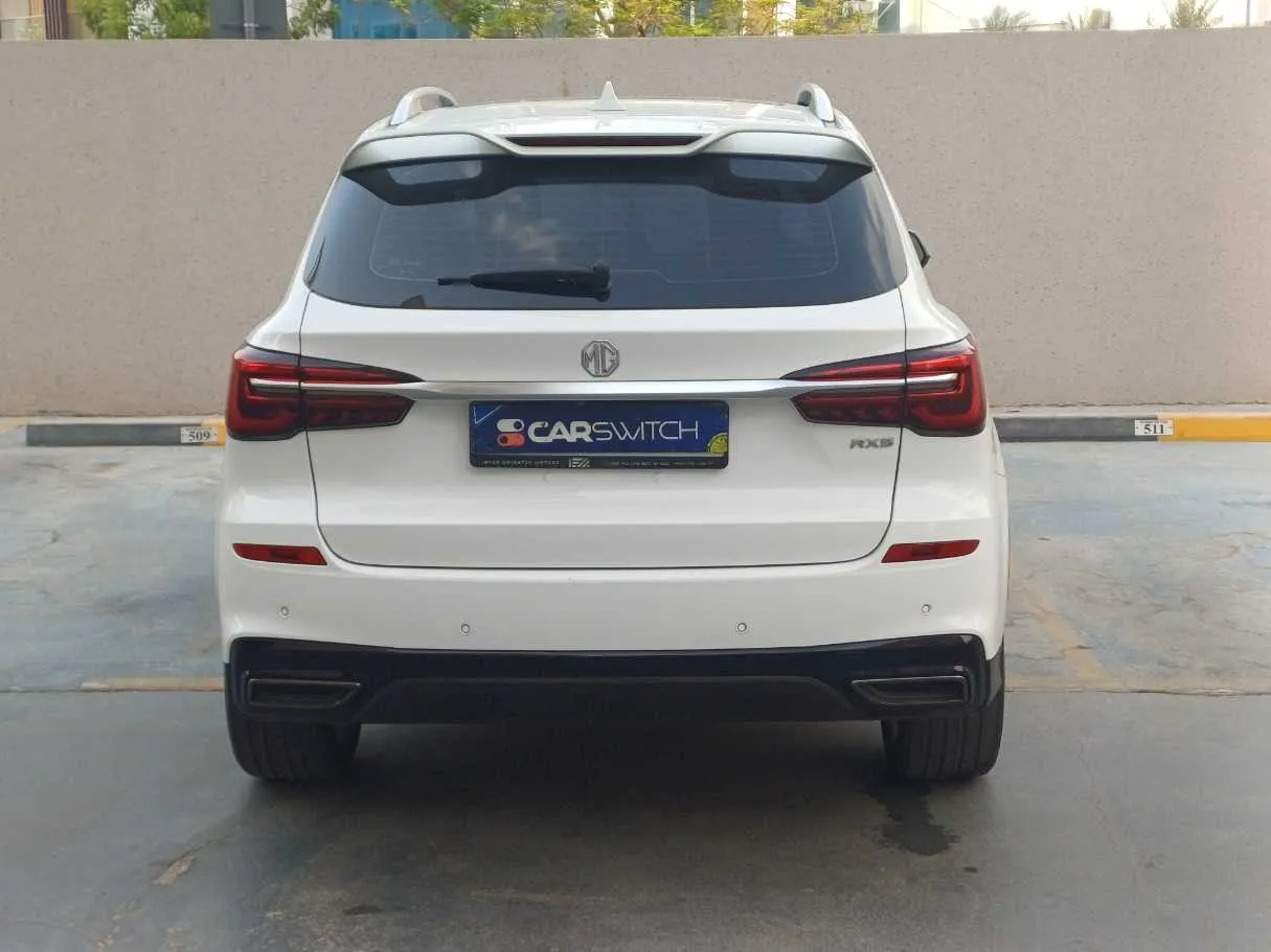 Car image 6