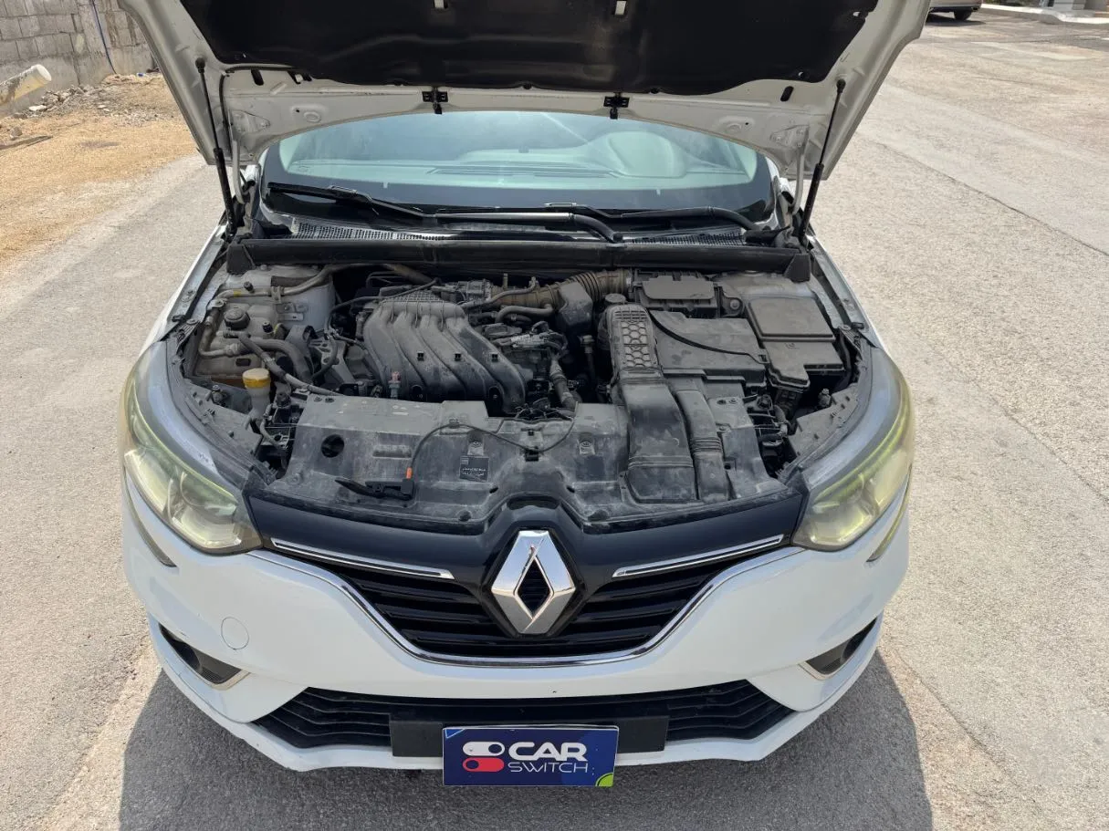Car image 17