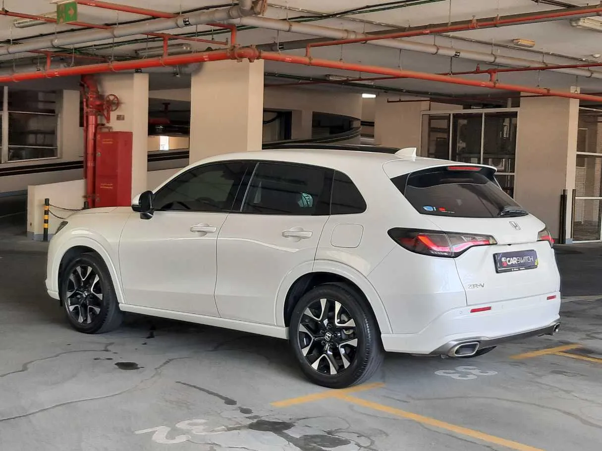 Car image 7