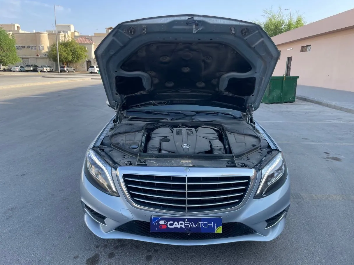 Car image 27
