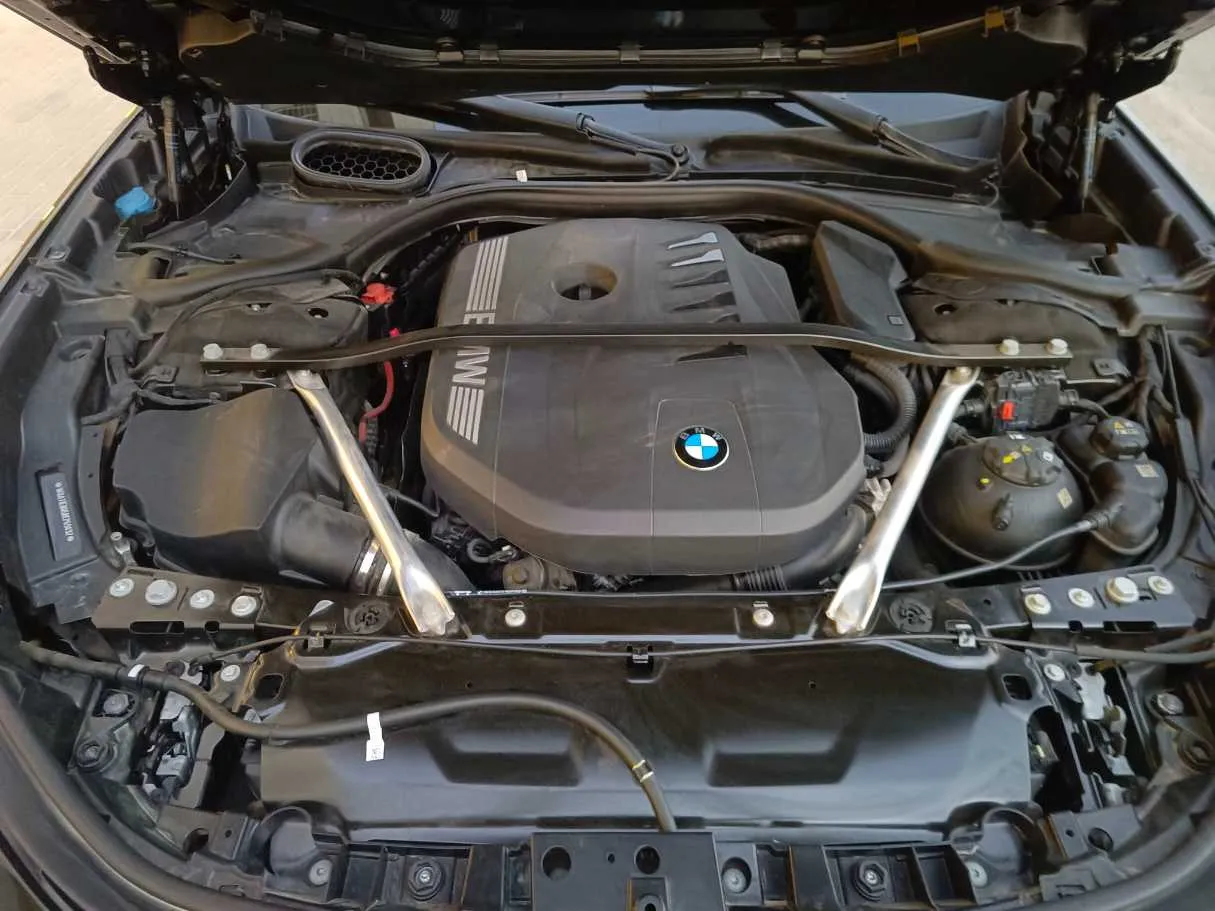 Car image 38