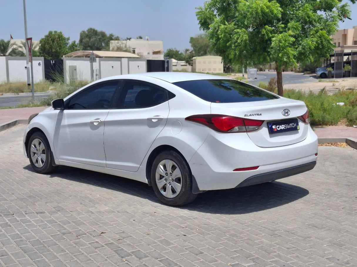 Car image 5