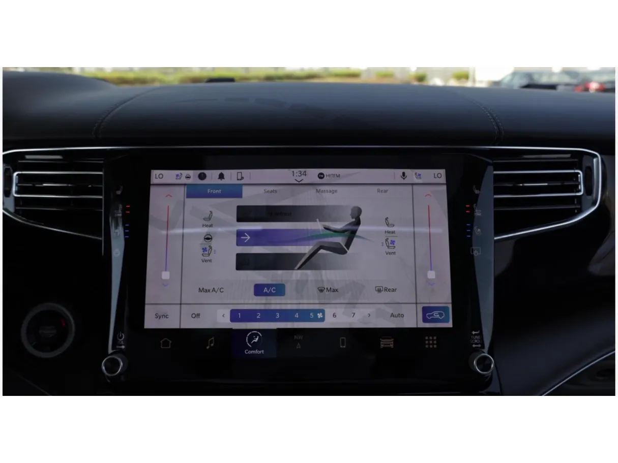 Car image 10