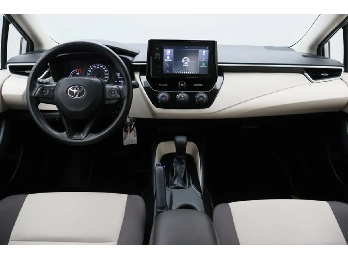 Car image 14