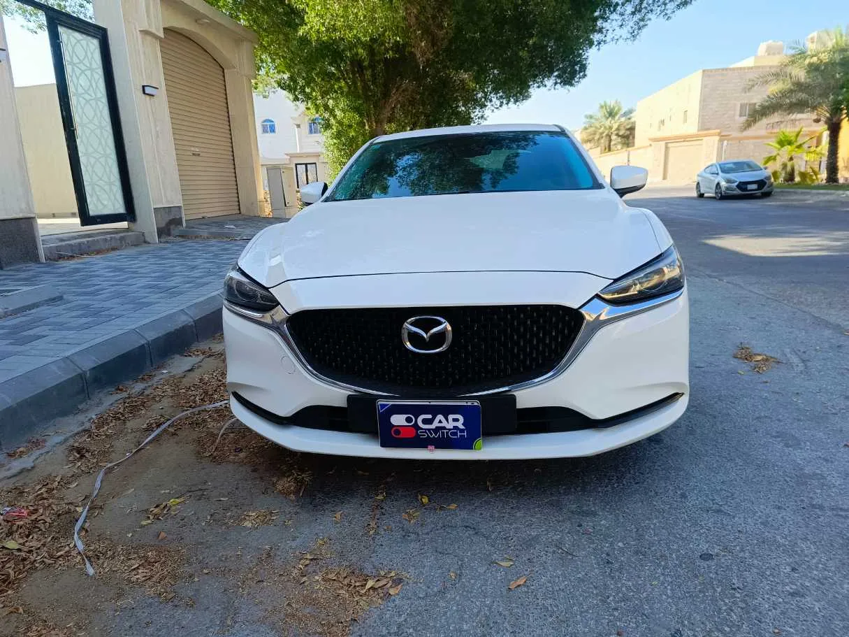 Car image 2