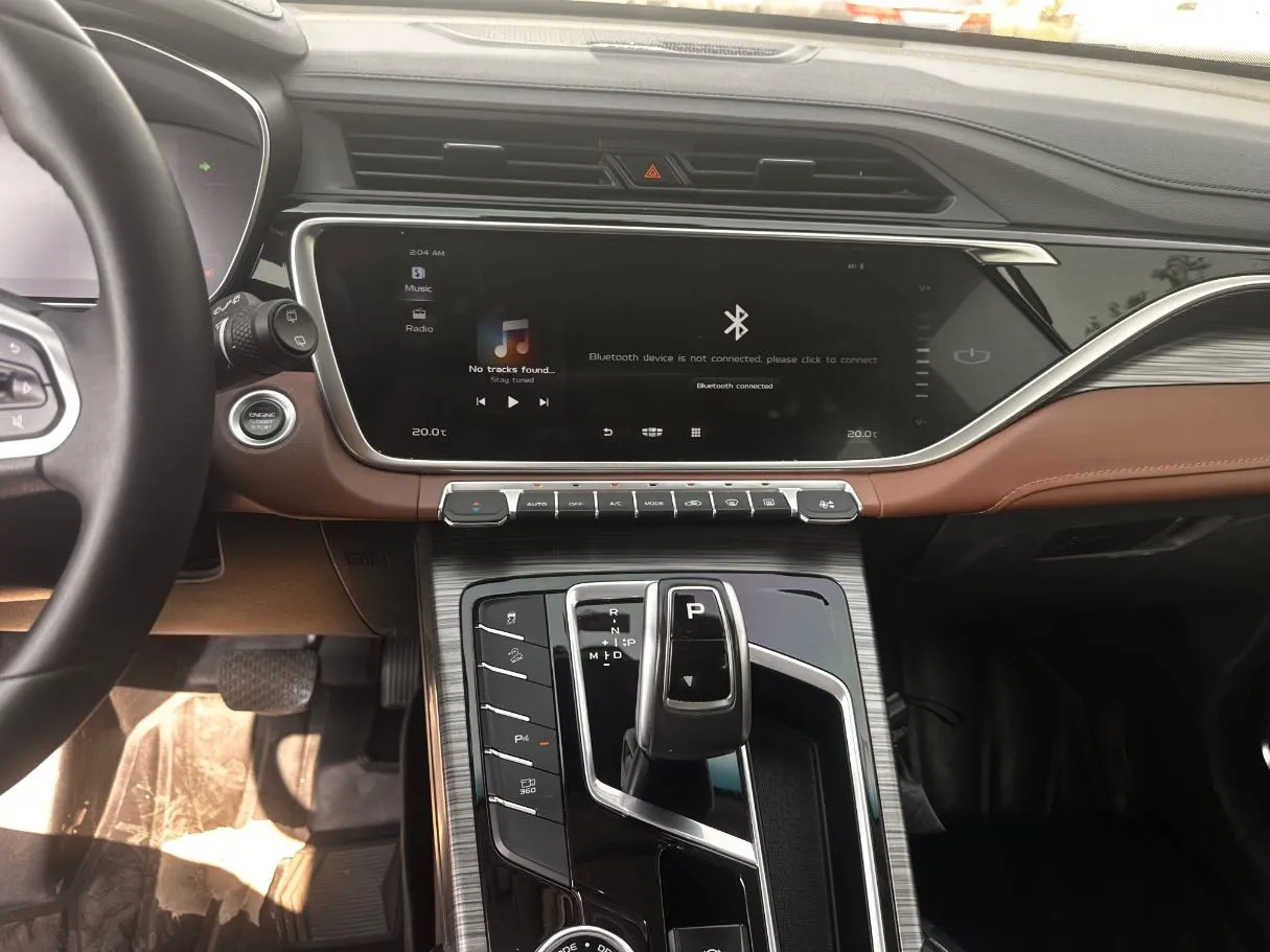 Car image 18