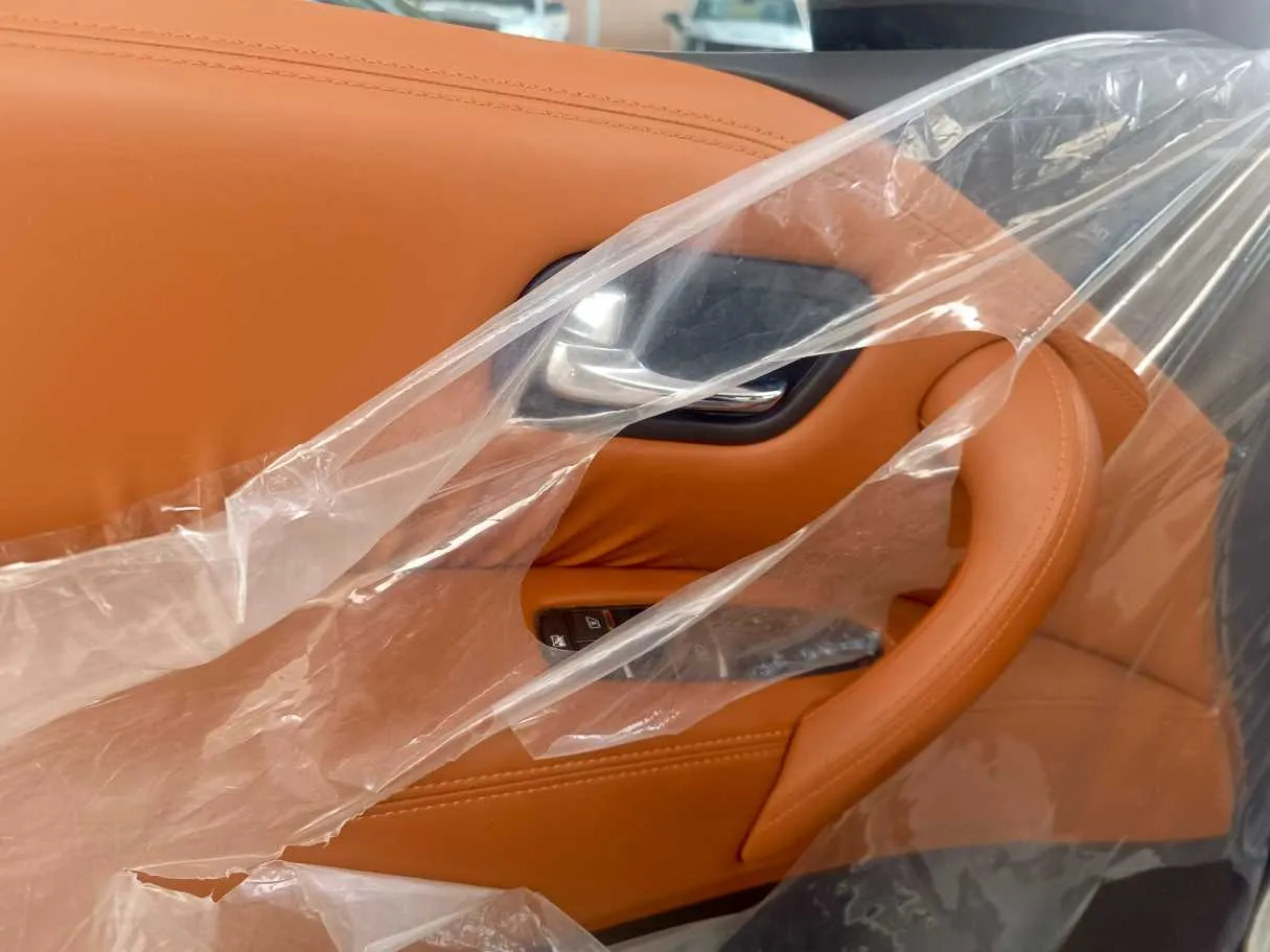 Car image 10