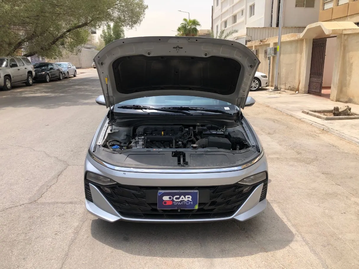 Car image 23