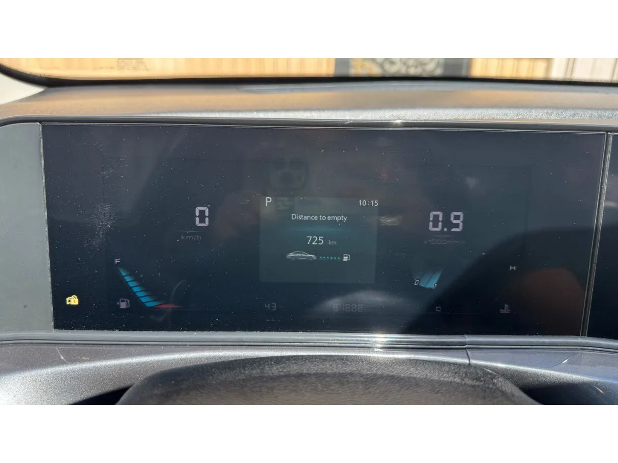 Car image 19