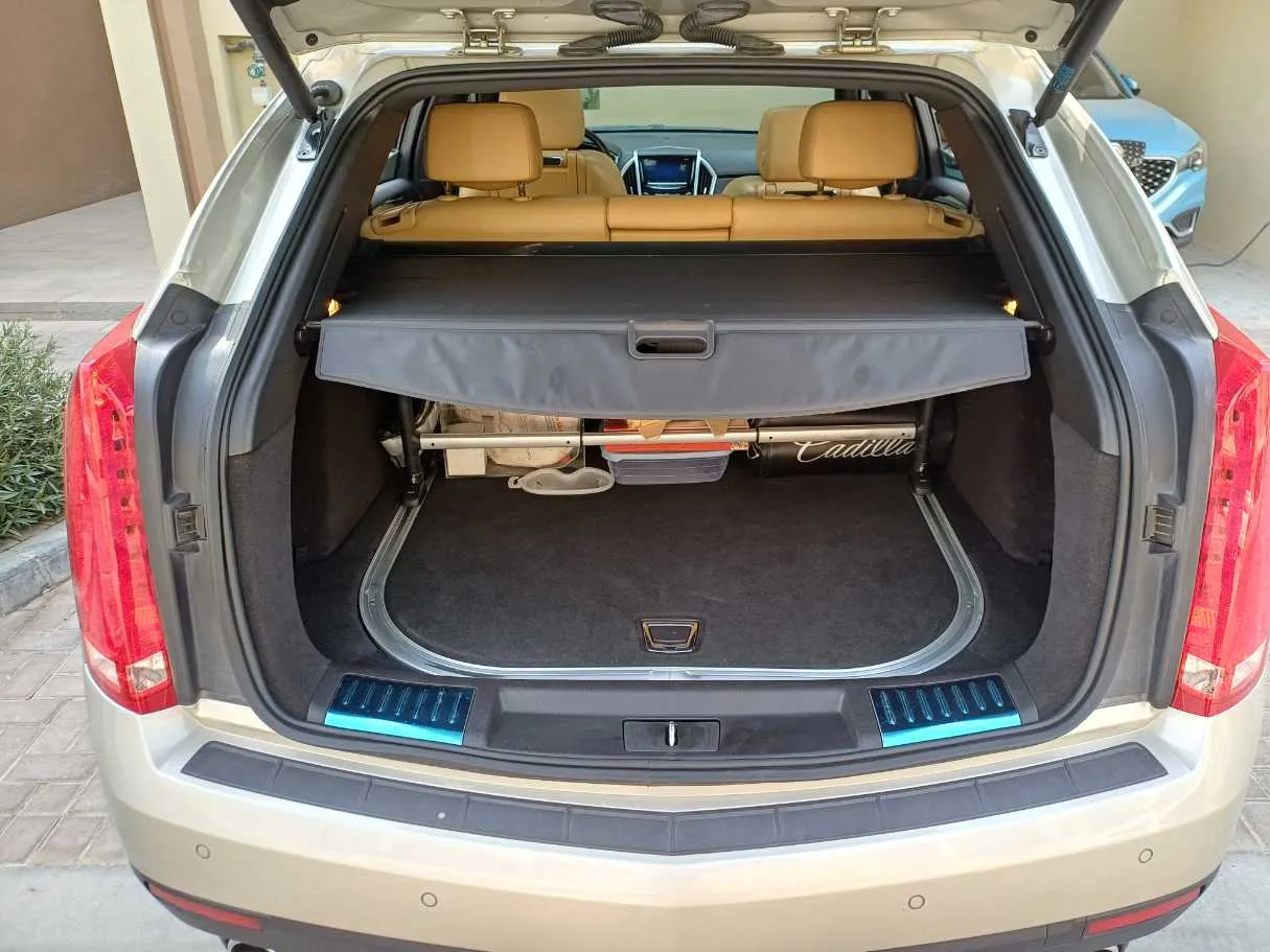 Car image 20