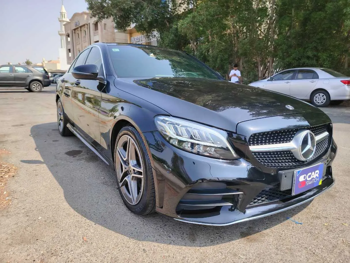 Car image 3