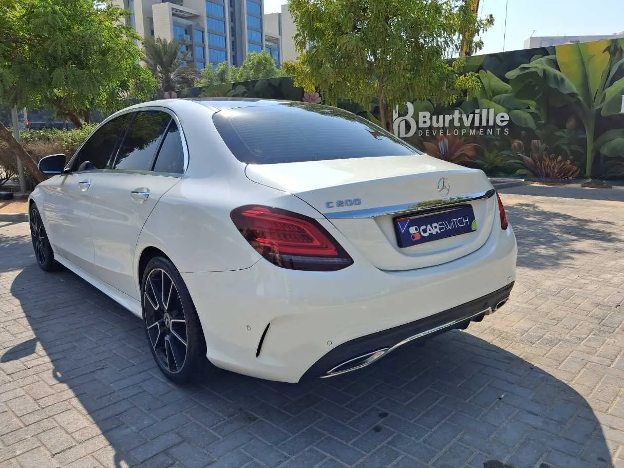 Car image 7