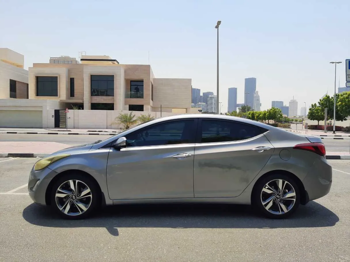 Car image 8