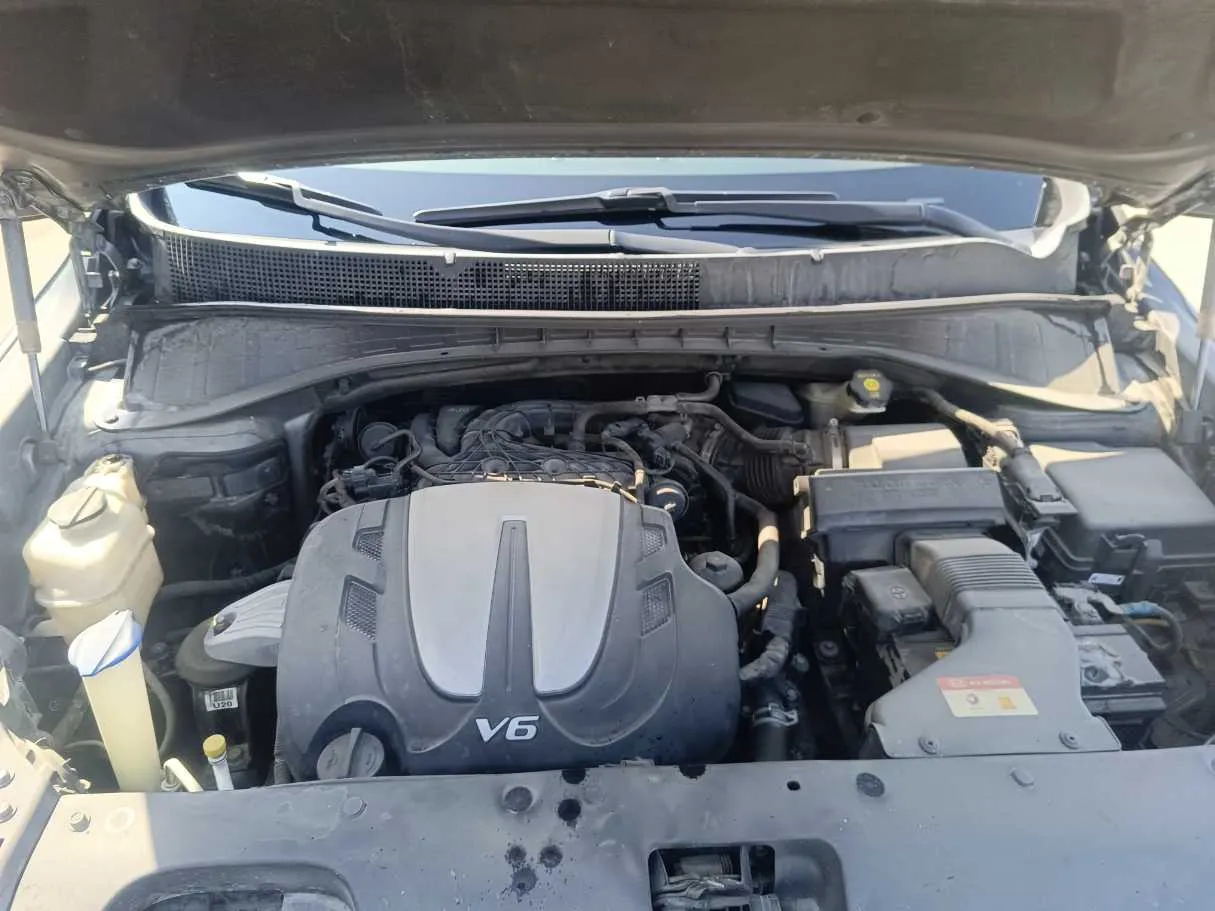 Car image 36