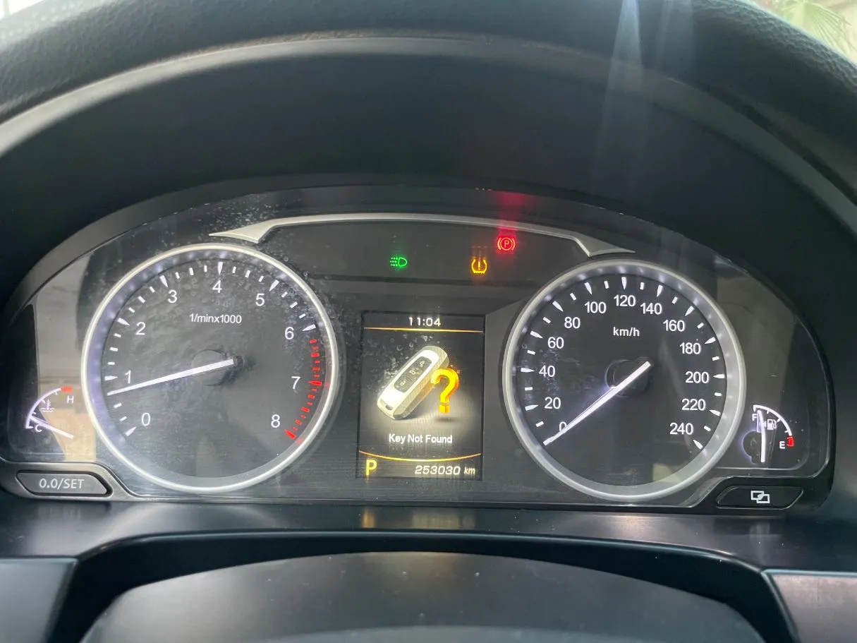 Car image 21