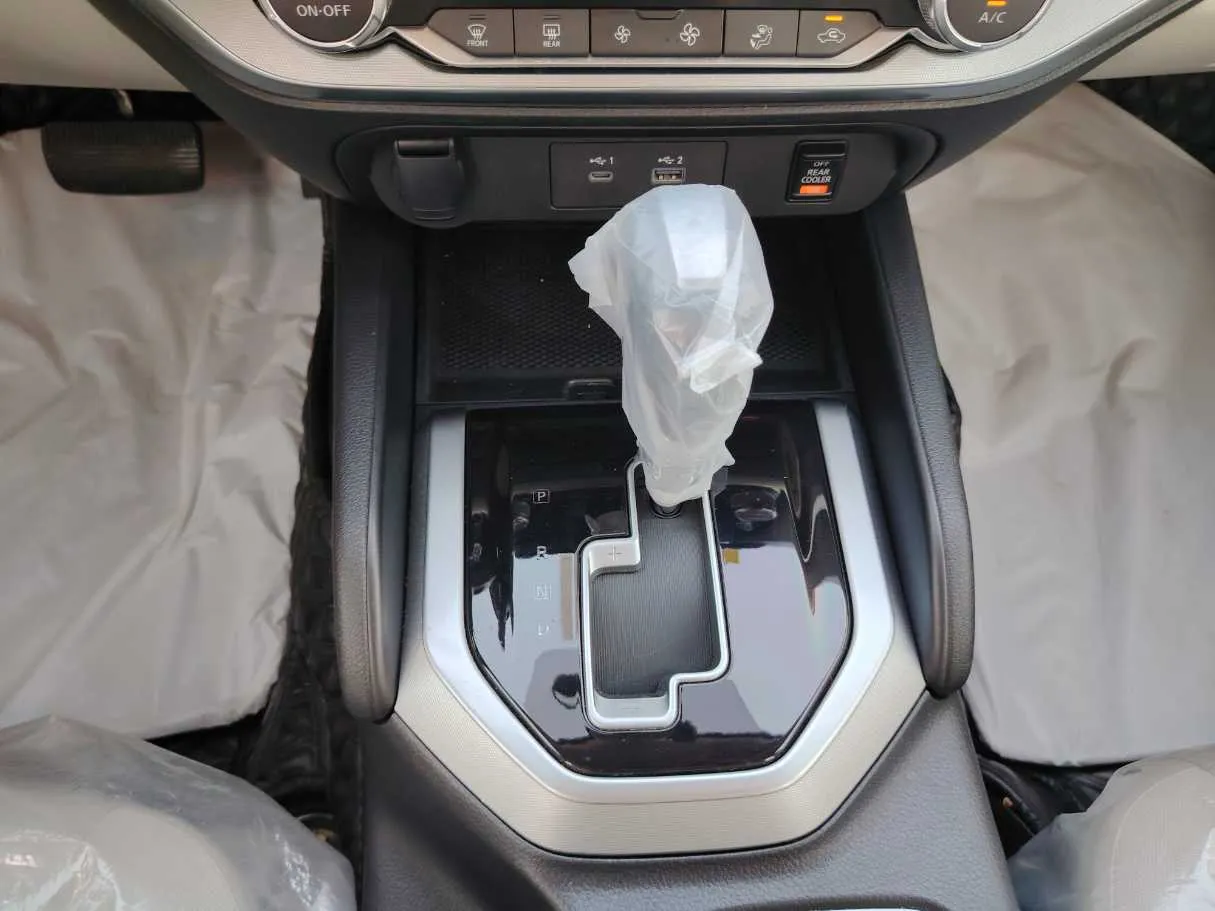 Car image 20