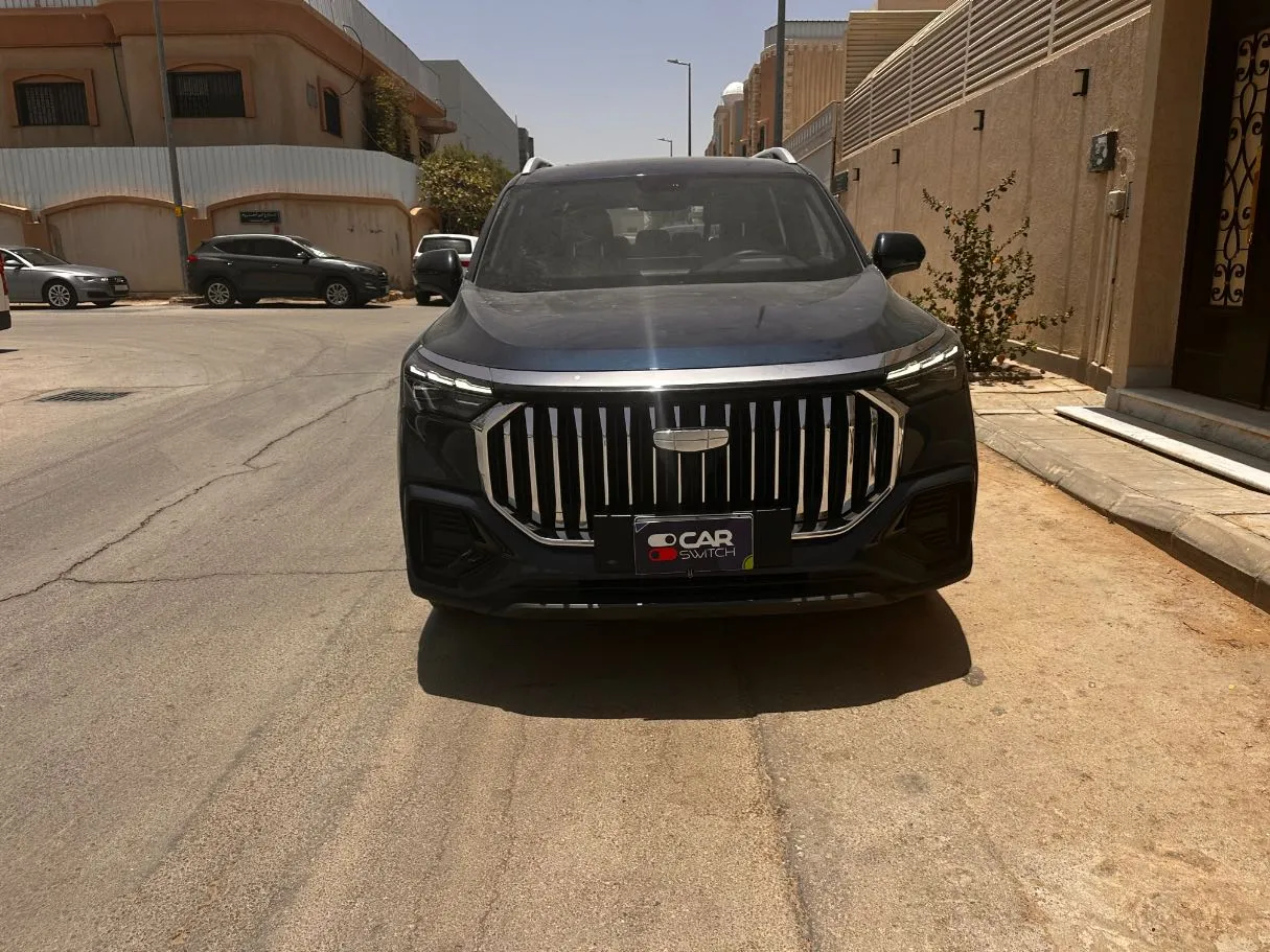 Car image 2