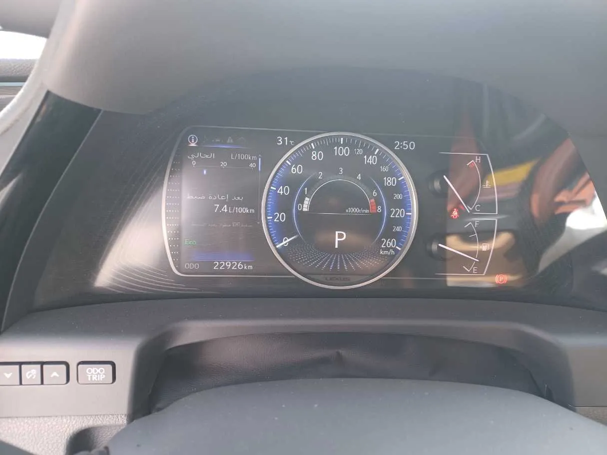 Car image 20