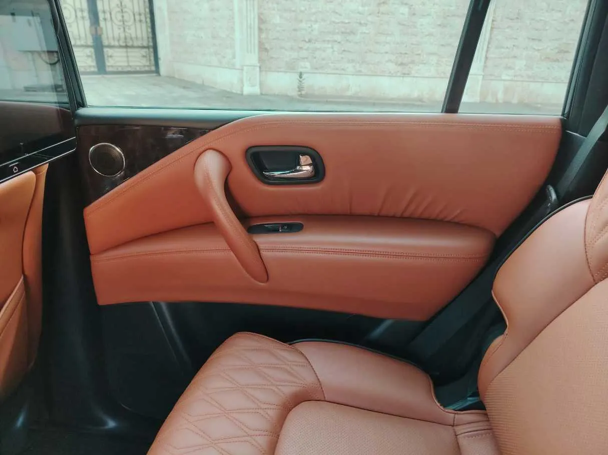 Car image 43