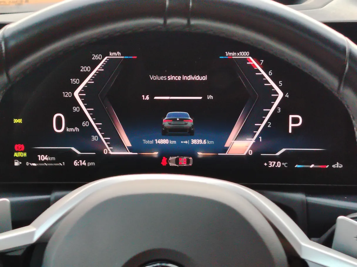 Car image 27