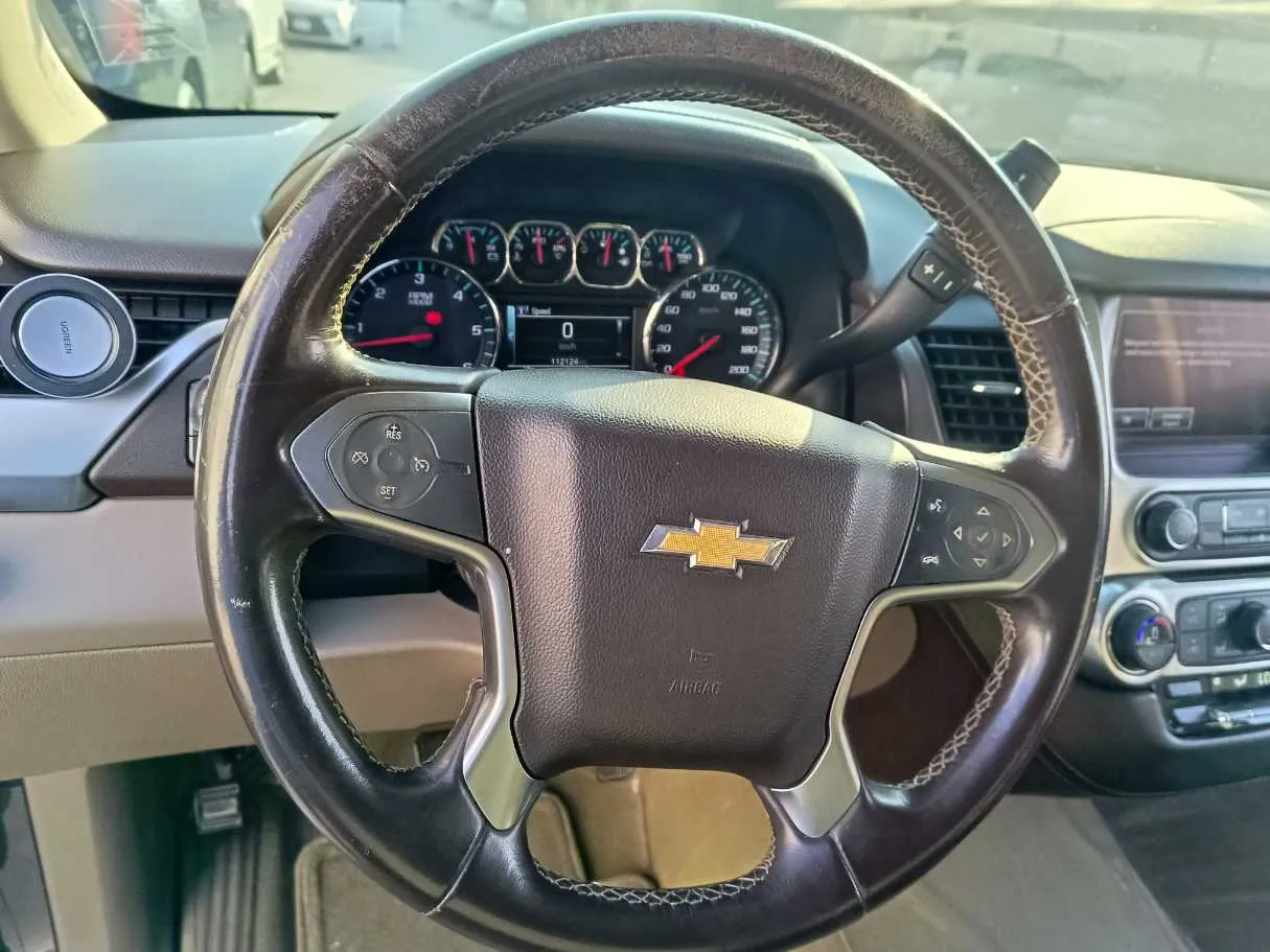 Car image 23