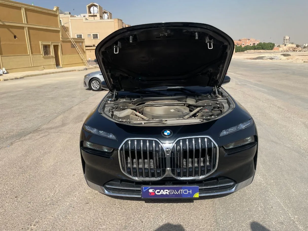 Car image 29