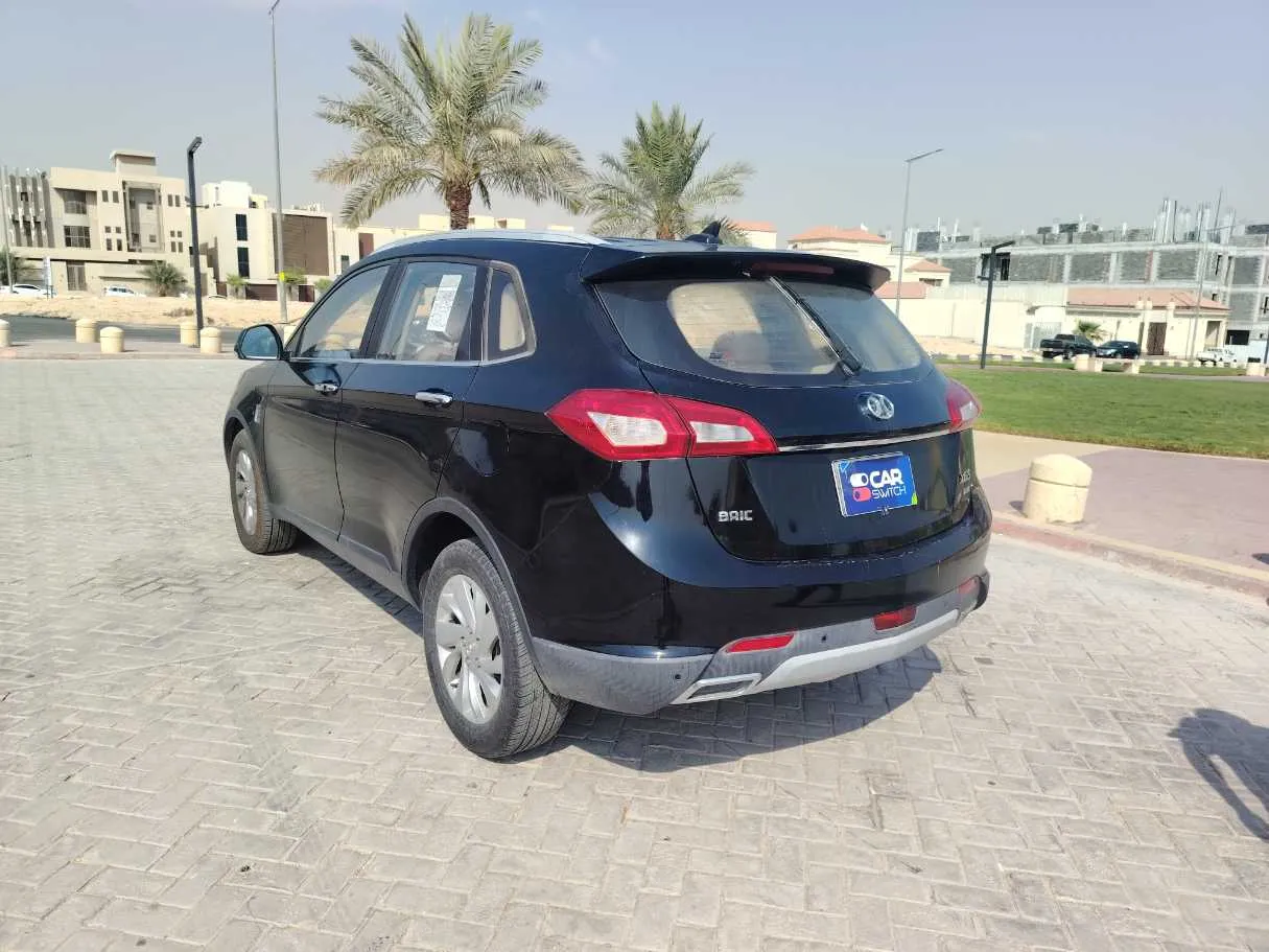 Car image 7