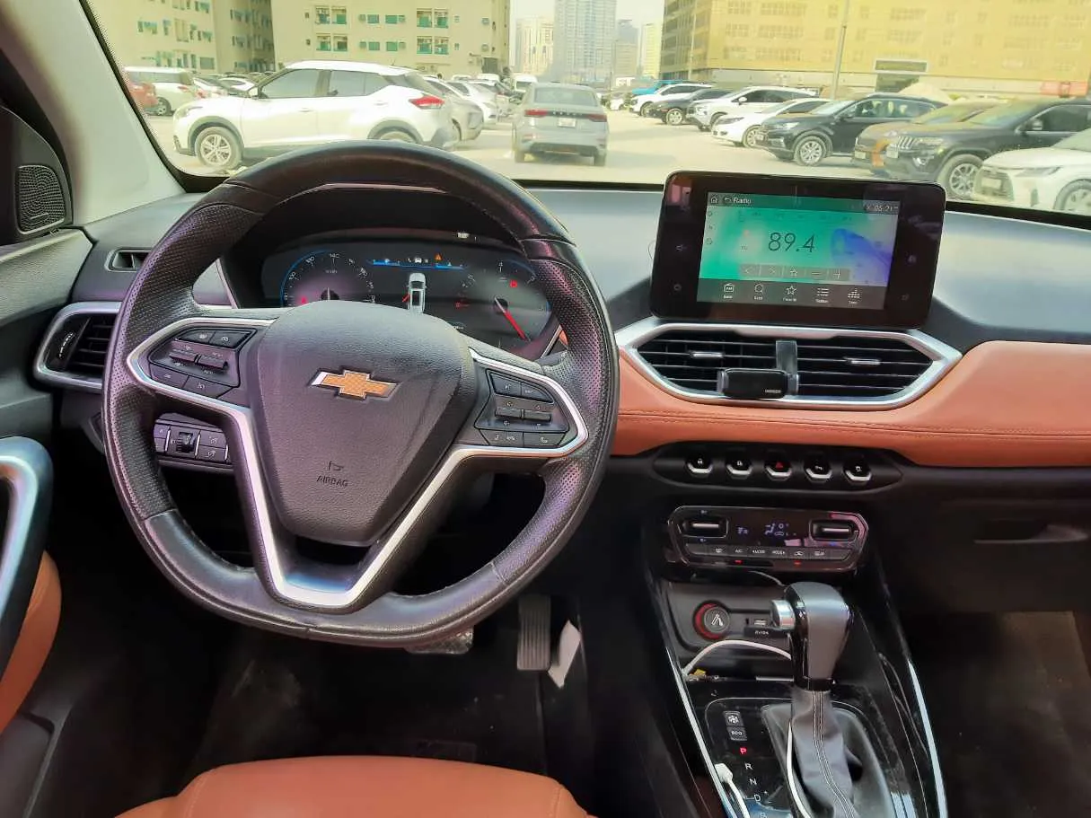 Car image 17
