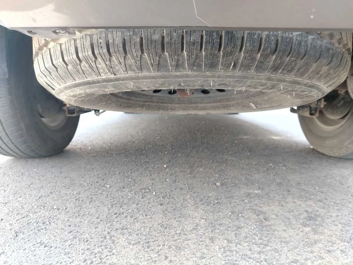 Car image 39