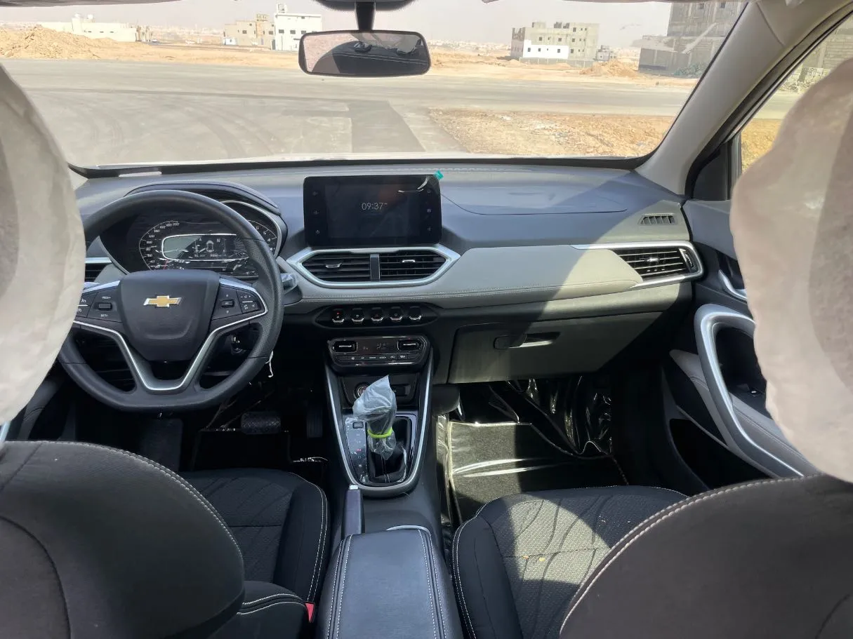 Car image 17