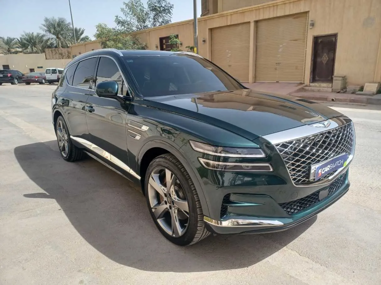 Car image 3