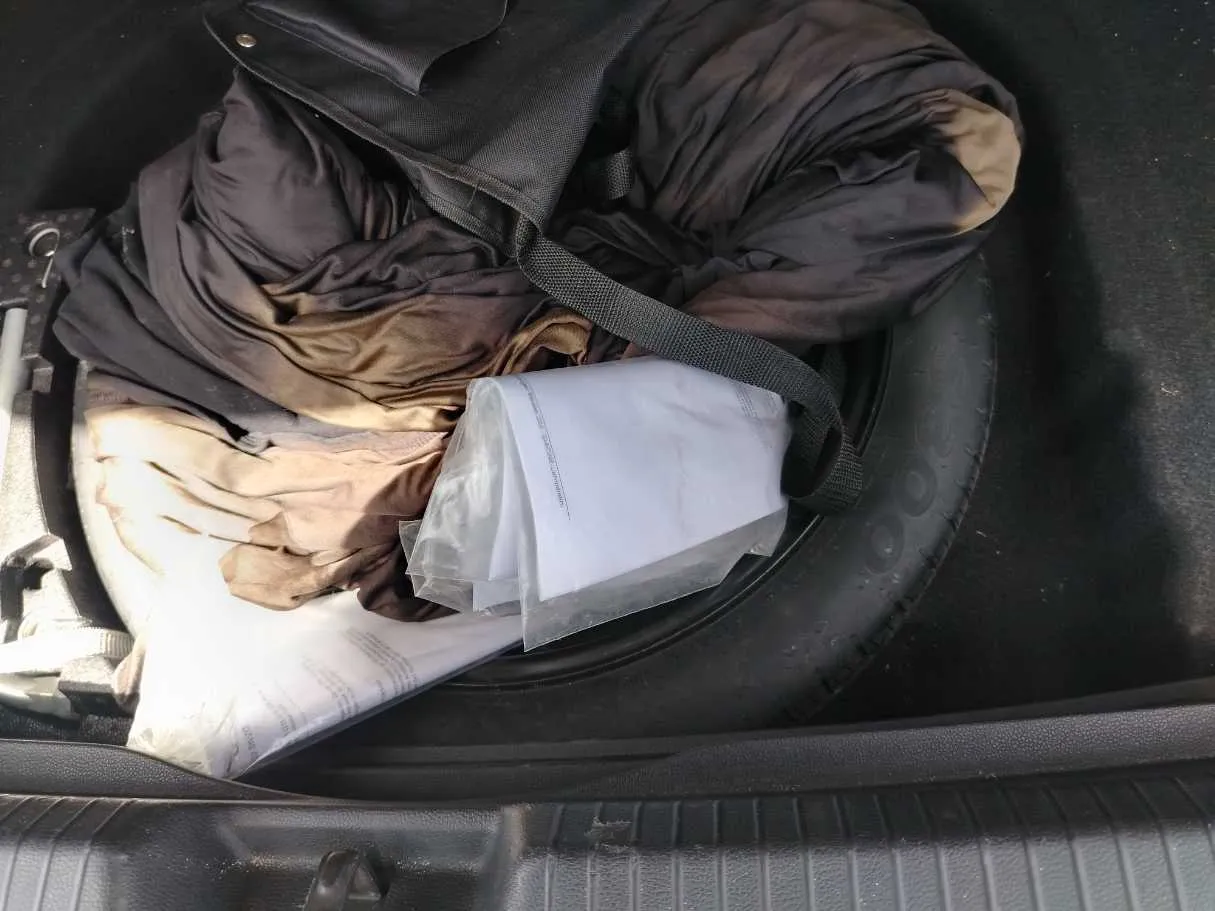 Car image 37
