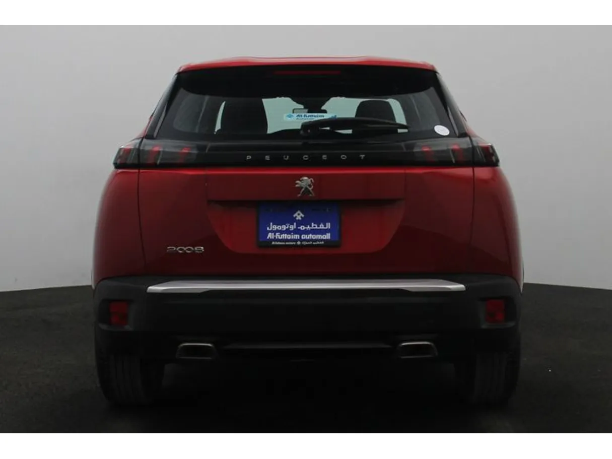 Car image 12