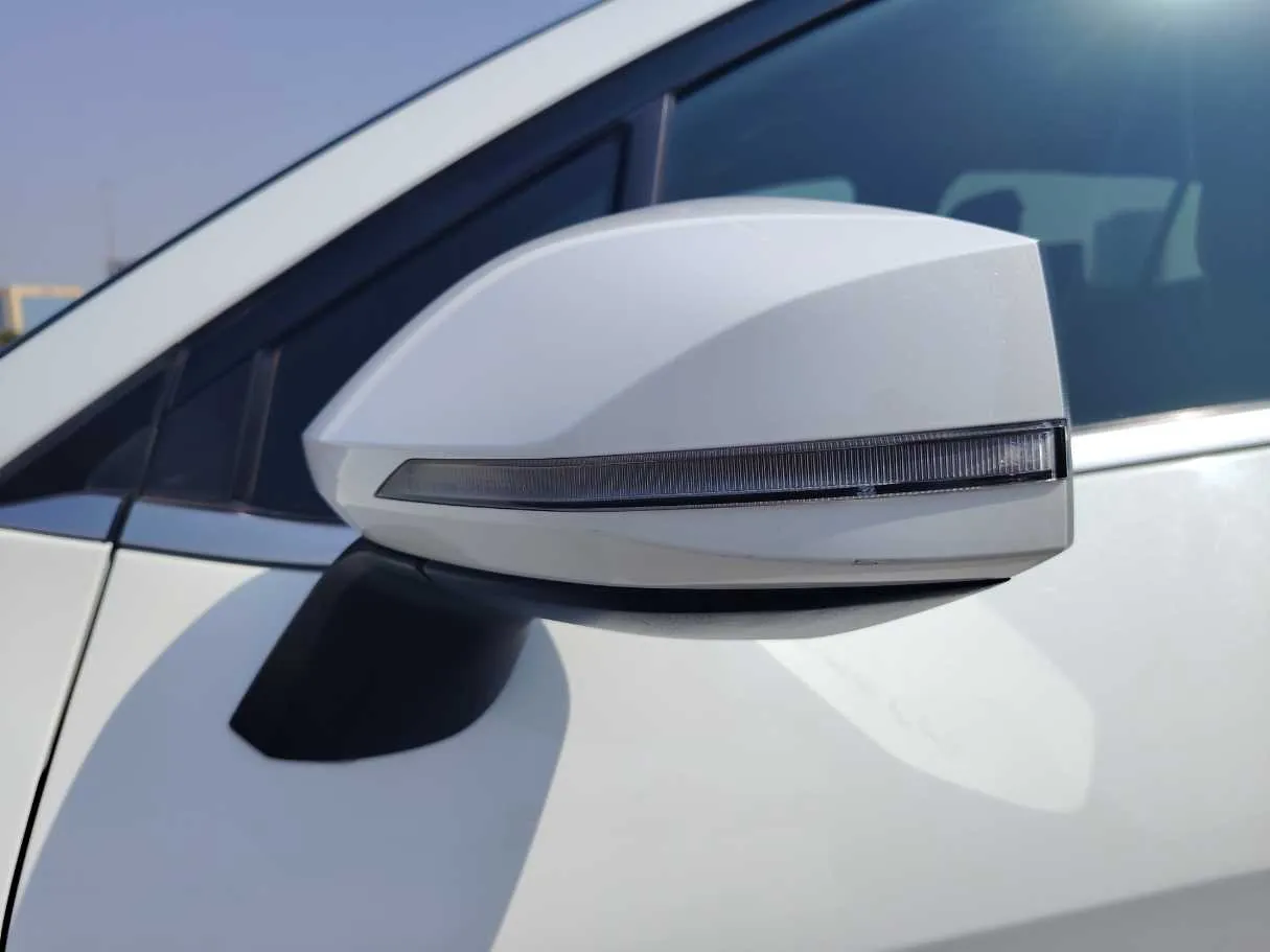 Car image 31