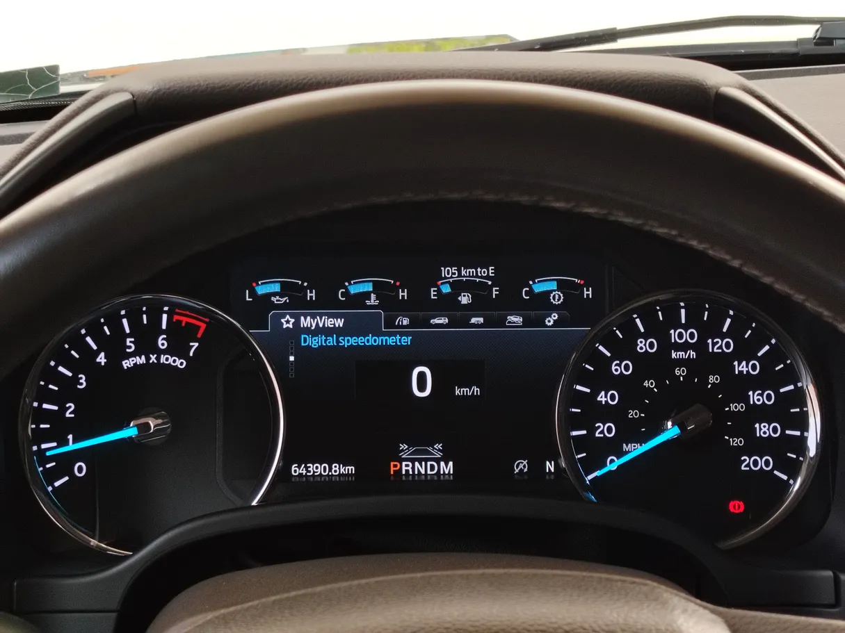Car image 30