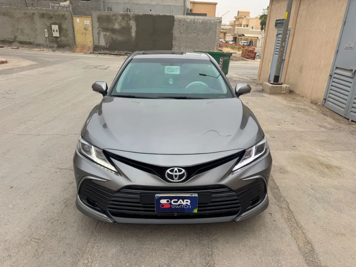 Car image 2