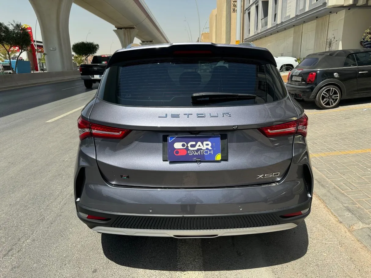 Car image 5