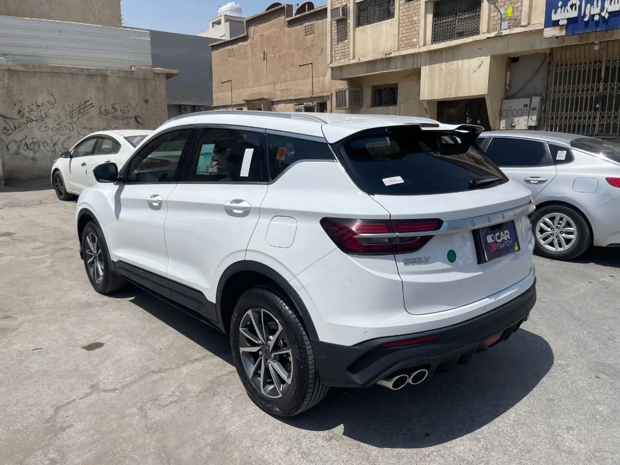 Car image 7