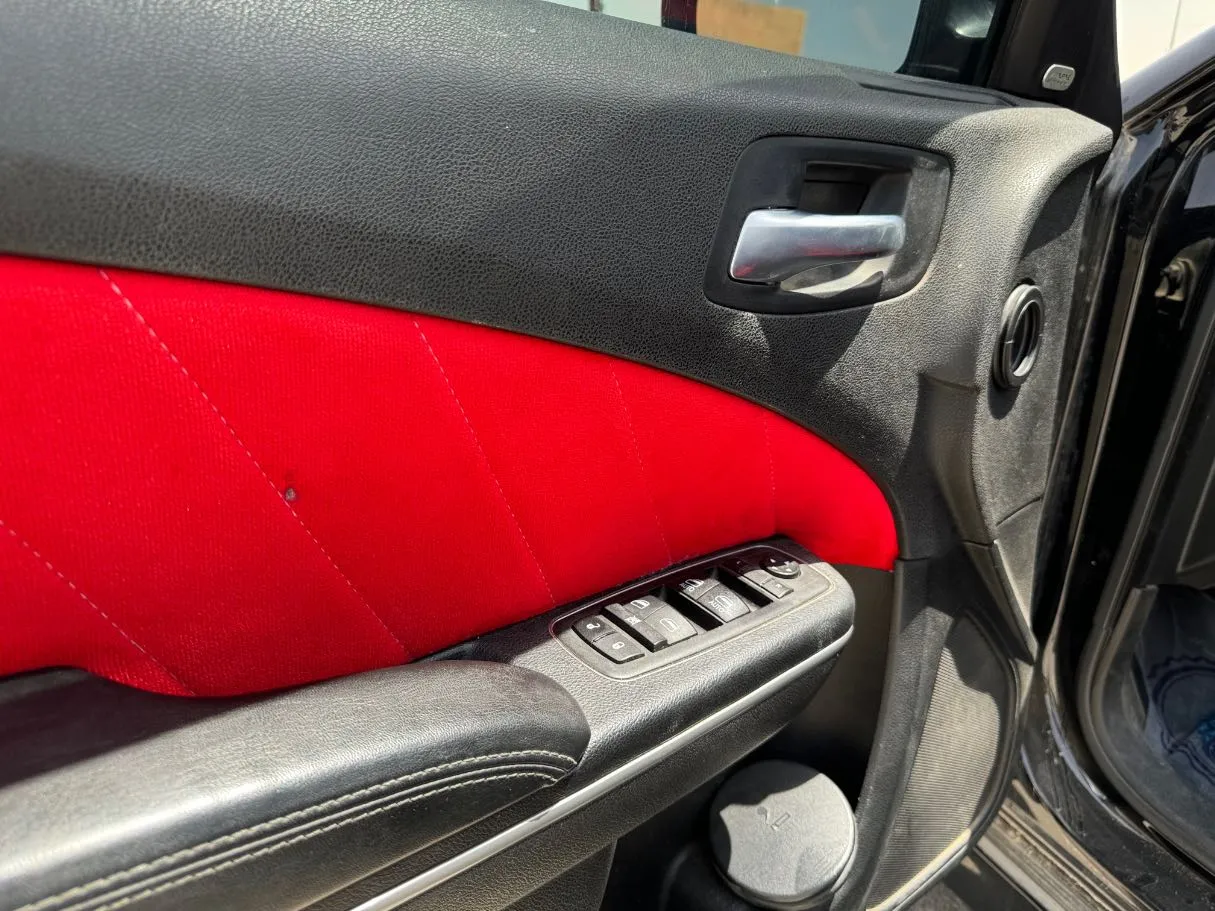 Car image 24