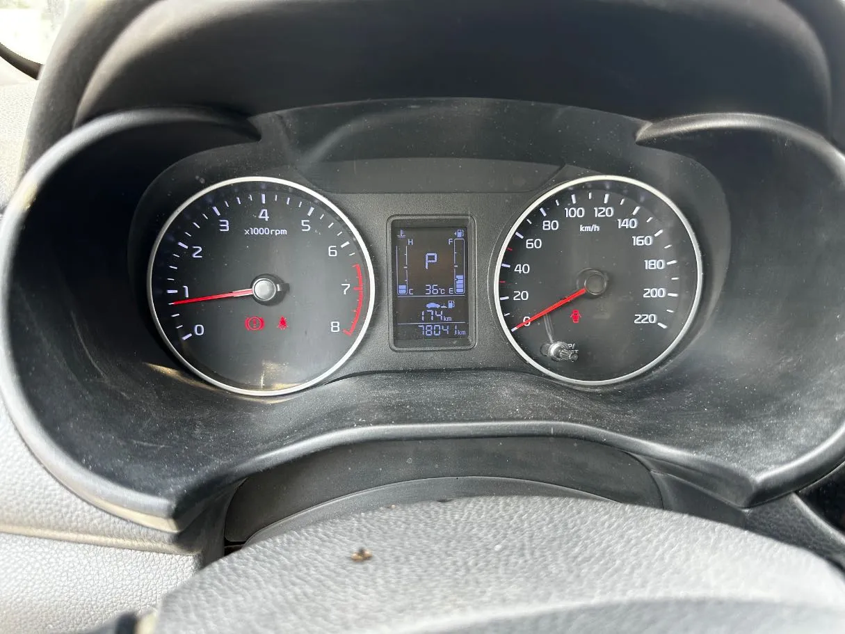 Car image 21