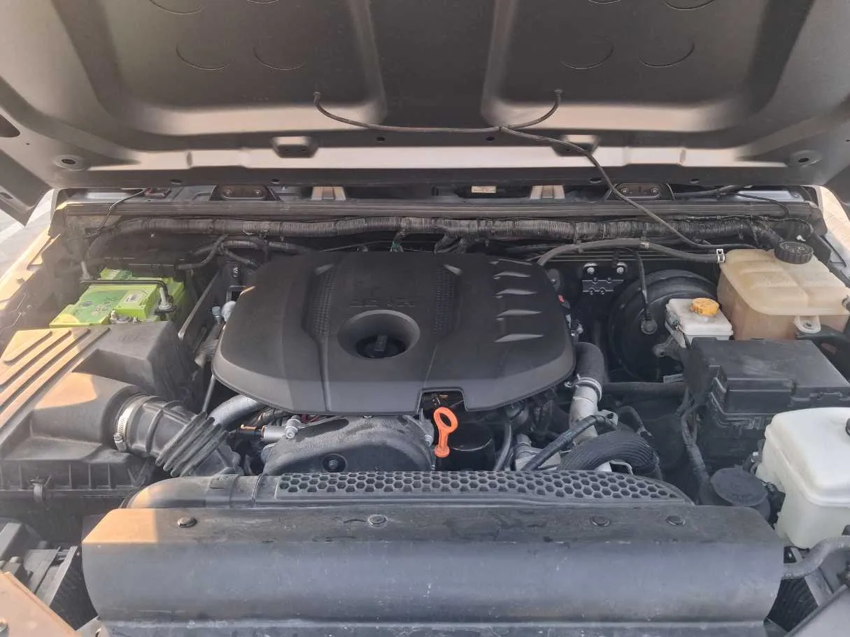 Car image 20