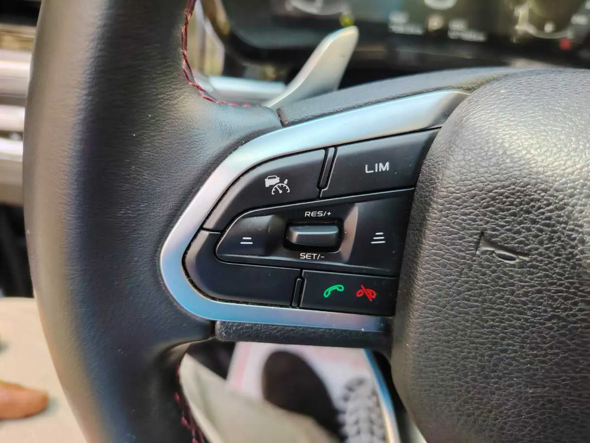 Car image 42