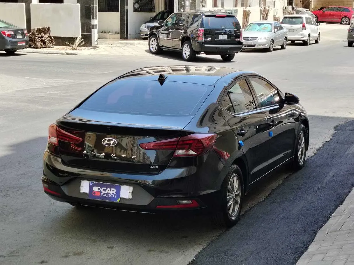 Car image 5