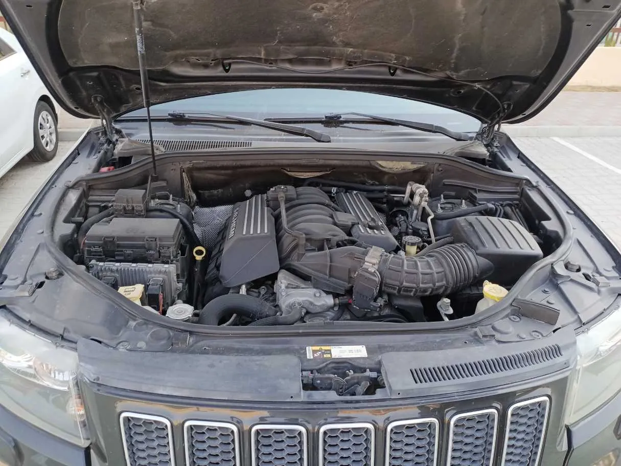 Car image 26