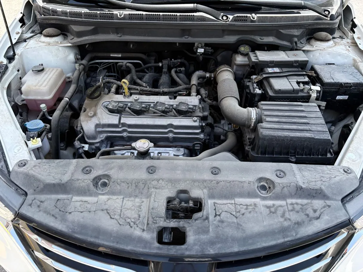 Car image 30