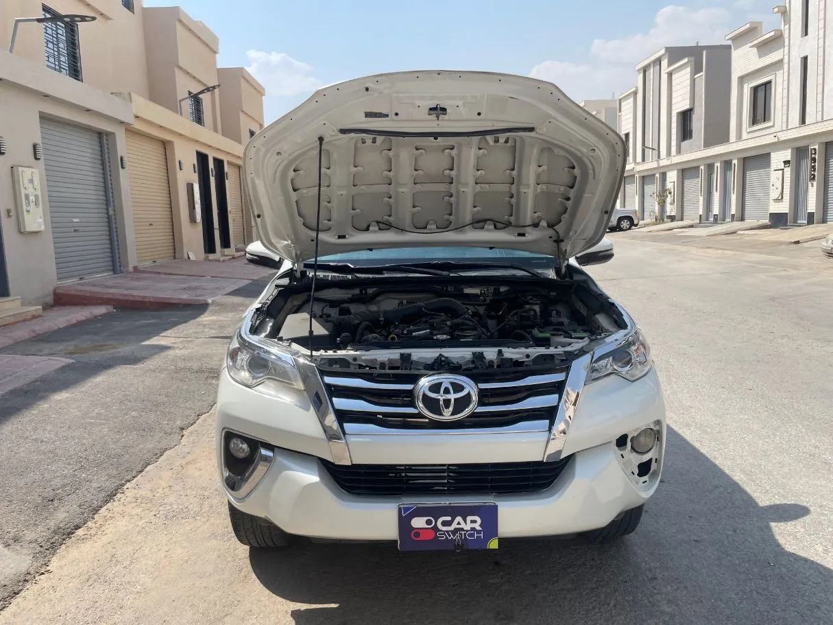Car image 22