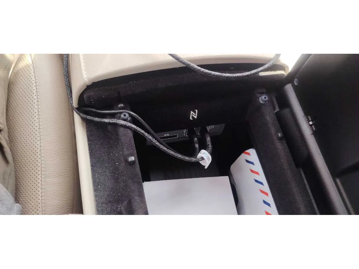 Car image 28