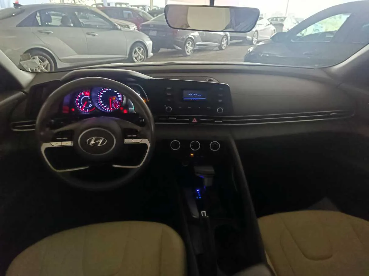 Car image 21